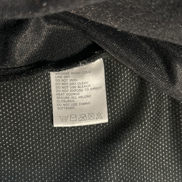 The North Face Men’s Black Wind-stopper Jacket - Size Medium - Picture 10 of 12